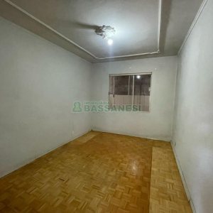 Apartamento com 90m², 2 dormitórios, 1 vaga, no bairro Centro em Caxias do Sul para Comprar