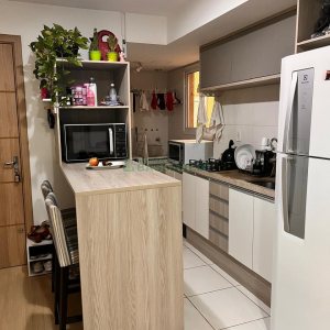 Apartamento com 53m², 2 dormitórios, 1 vaga, no bairro Vinhedos em Caxias do Sul para Comprar