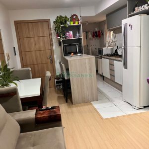 Apartamento com 53m², 2 dormitórios, 1 vaga, no bairro Vinhedos em Caxias do Sul para Comprar