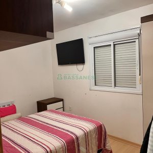 Apartamento com 53m², 2 dormitórios, 1 vaga, no bairro Vinhedos em Caxias do Sul para Comprar