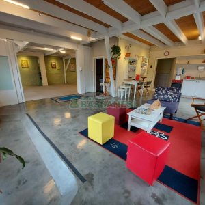 Casa com 450m², 5 dormitórios, 2 vagas, no bairro Centro em Caxias do Sul para Comprar