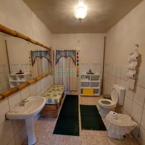 Casa com 450m², 5 dormitórios, 2 vagas, no bairro Centro em Caxias do Sul para Comprar