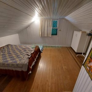 Casa com 450m², 5 dormitórios, 2 vagas, no bairro Centro em Caxias do Sul para Comprar