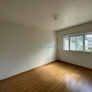 Apartamento com 66m², 2 dormitórios, no bairro Nossa Senhora de Lourdes em Caxias do Sul para Comprar