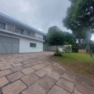 Pavilhão com 300m², no bairro De Lazzer em Caxias do Sul para Alugar