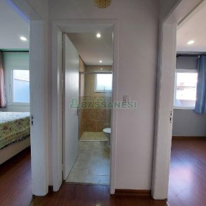 Apto Mobiliado com 55m², 2 dormitórios, 1 vaga, no bairro Vinhedos em Caxias do Sul para Comprar