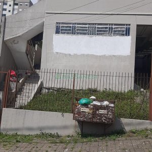 Sobrado com 62m², 2 dormitórios, 1 vaga, no bairro Esplanada em Caxias do Sul para Comprar
