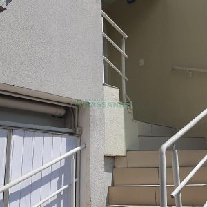Sobrado com 62m², 2 dormitórios, 1 vaga, no bairro Esplanada em Caxias do Sul para Comprar