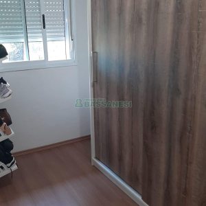 Sobrado com 62m², 2 dormitórios, 1 vaga, no bairro Esplanada em Caxias do Sul para Comprar