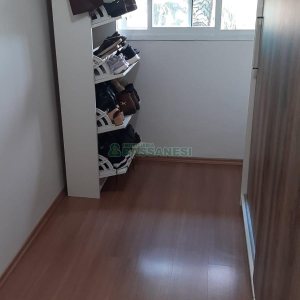 Sobrado com 62m², 2 dormitórios, 1 vaga, no bairro Esplanada em Caxias do Sul para Comprar