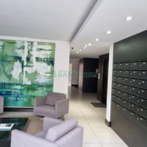 Apto Mobiliado com 84m², 1 dormitório, 2 vagas, no bairro Centro em Caxias do Sul para Alugar