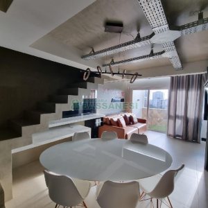 Apto Mobiliado com 84m², 1 dormitório, 2 vagas, no bairro Centro em Caxias do Sul para Alugar