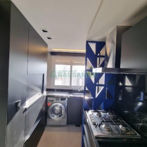 Apto Mobiliado com 84m², 1 dormitório, 2 vagas, no bairro Centro em Caxias do Sul para Alugar