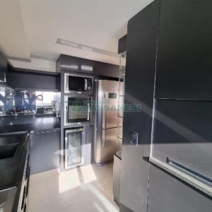 Apto Mobiliado com 84m², 1 dormitório, 2 vagas, no bairro Centro em Caxias do Sul para Alugar