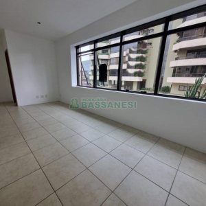 Sala com 50m², no bairro Centro em Caxias do Sul para Alugar