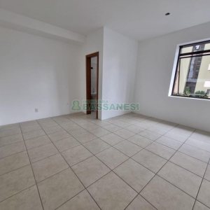 Sala com 50m², no bairro Centro em Caxias do Sul para Alugar