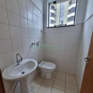 Sala com 50m², no bairro Centro em Caxias do Sul para Alugar