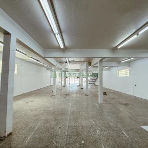 Loja com 724m², no bairro Santa Catarina em Caxias do Sul para Alugar