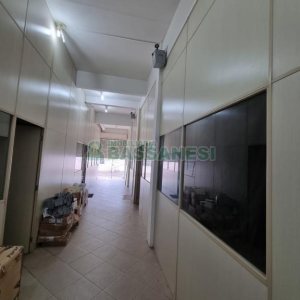 Loja com 215m², no bairro Nossa Senhora de Fátima em Caxias do Sul para Alugar