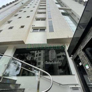 Apartamento com 230m², 3 dormitórios, 2 vagas, no bairro São Pelegrino em Caxias do Sul para Comprar