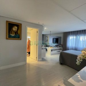 Apartamento com 230m², 3 dormitórios, 2 vagas, no bairro São Pelegrino em Caxias do Sul para Comprar