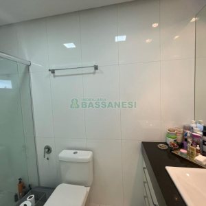 Apartamento com 230m², 3 dormitórios, 2 vagas, no bairro São Pelegrino em Caxias do Sul para Comprar