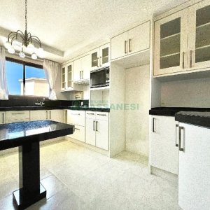 Apartamento com 100m², 3 dormitórios, 2 vagas, no bairro Pio X em Caxias do Sul para Alugar