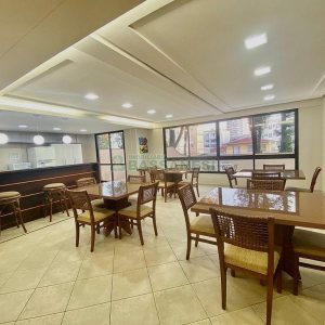 Apartamento com 100m², 3 dormitórios, 2 vagas, no bairro Pio X em Caxias do Sul para Alugar