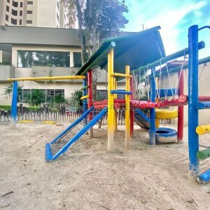 Apartamento com 100m², 3 dormitórios, 2 vagas, no bairro Pio X em Caxias do Sul para Alugar