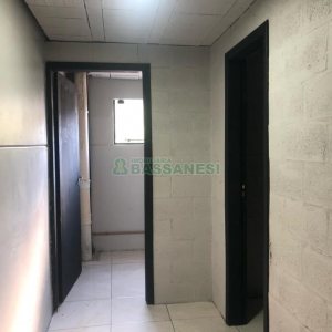 Pavilhão com 576m², no bairro Jardim das Hortências em Caxias do Sul para Alugar