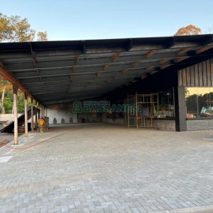 Pavilhão com 900m², no bairro São Luiz em Caxias do Sul para Alugar