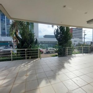Loja com 220m², no bairro Villagio Iguatemi em Caxias do Sul para Alugar