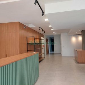 Loja com 220m², no bairro Villagio Iguatemi em Caxias do Sul para Alugar