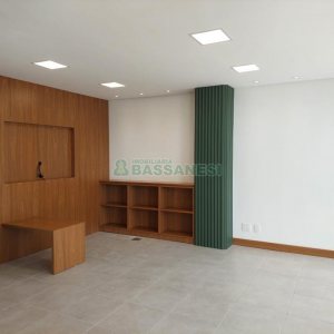 Loja com 220m², no bairro Villagio Iguatemi em Caxias do Sul para Alugar