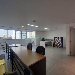 Loja com 220m², no bairro Villagio Iguatemi em Caxias do Sul para Alugar