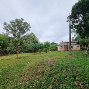 Chácara com 80m², 2 dormitórios, no bairro 3 Legua em Caxias do Sul para Comprar