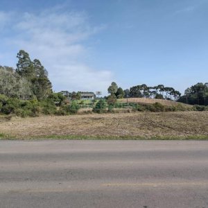 Terreno com 837m², no bairro Forqueta em Caxias do Sul para Comprar
