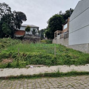Terreno com 360m², no bairro Vinhedos em Caxias do Sul para Comprar