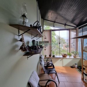Casa com 304m², 4 dormitórios, no bairro Cinqüentenário em Caxias do Sul para Comprar