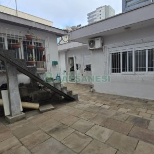 Casa com 184m², 3 dormitórios, 2 vagas, no bairro Exposição em Caxias do Sul para Comprar