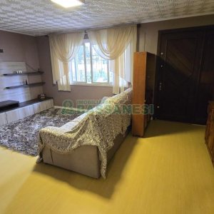 Casa com 184m², 3 dormitórios, 2 vagas, no bairro Exposição em Caxias do Sul para Comprar