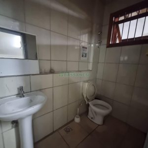 Pavilhão com 2532m², no bairro Sagrada Família em Caxias do Sul para Alugar ou Comprar