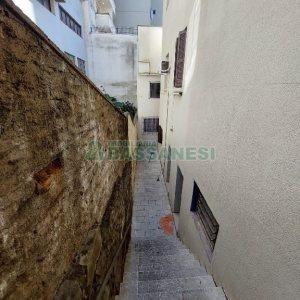 Kitinete Mobiliado com 40m², 1 dormitório, no bairro Centro em Caxias do Sul para Alugar