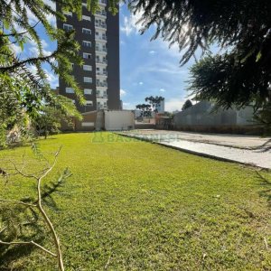 Terreno com 680m², no bairro Madureira em Caxias do Sul para Comprar