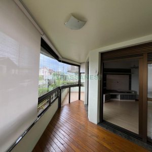 Apartamento com 260m², 3 dormitórios, 2 vagas, no bairro Rio Branco em Caxias do Sul para Comprar