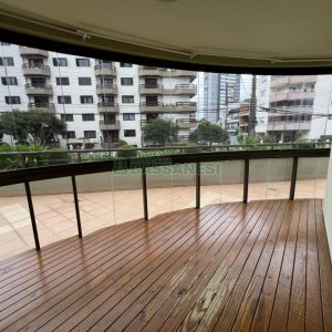 Apartamento com 260m², 3 dormitórios, 2 vagas, no bairro Rio Branco em Caxias do Sul para Comprar