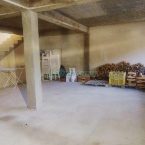 Casa com 60m², 3 dormitórios, 4 vagas, no bairro Desvio Rizzo em Caxias do Sul para Comprar