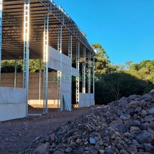 Pavilhão com 5175m², no bairro Ana Rech em Caxias do Sul para Alugar