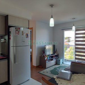 Apartamento com 50m², 2 dormitórios, 1 vaga, no bairro Vinhedos em Caxias do Sul para Comprar