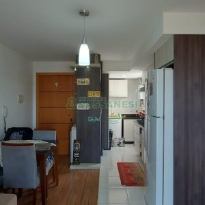 Apartamento com 50m², 2 dormitórios, 1 vaga, no bairro Vinhedos em Caxias do Sul para Comprar